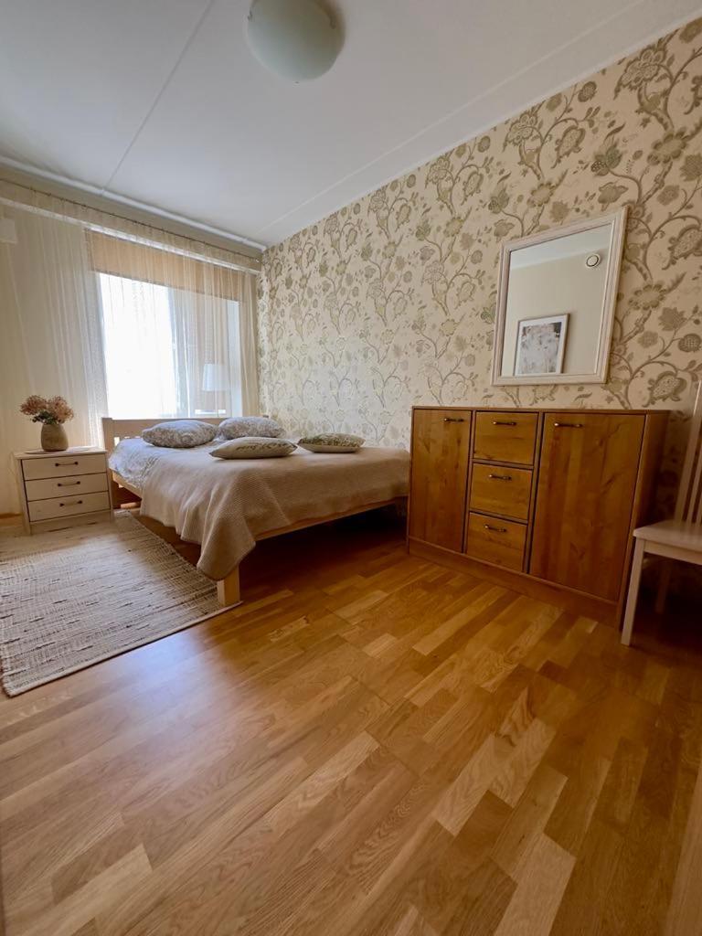 Tolli Apartment Kuressaare Buitenkant foto