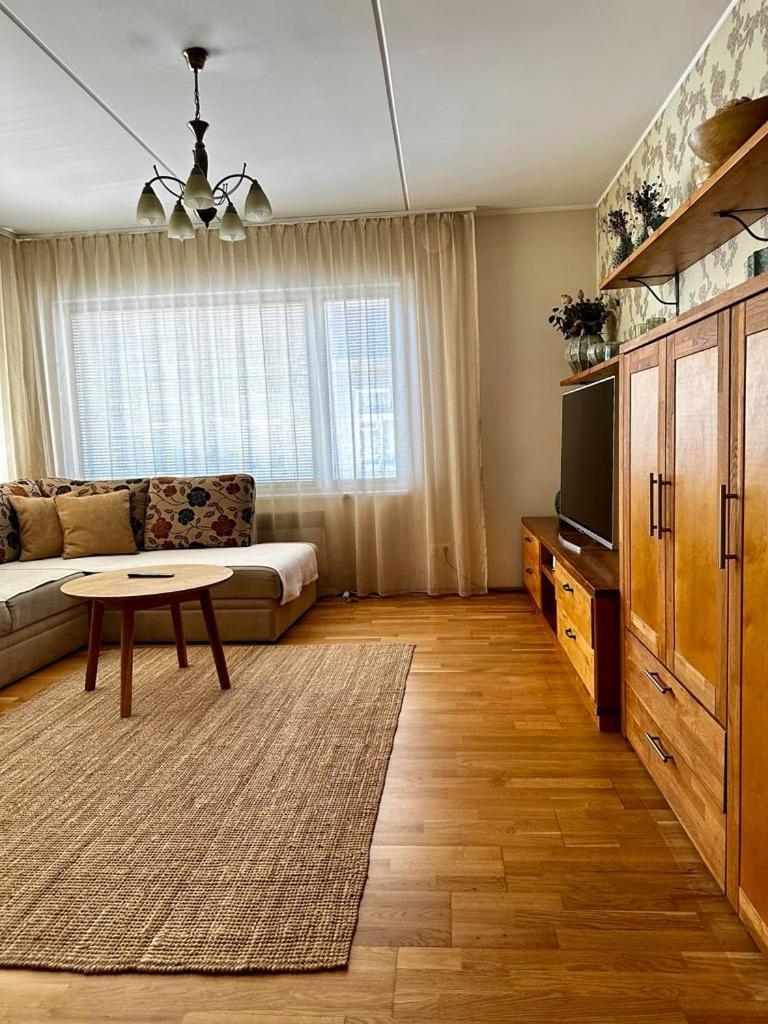 Tolli Apartment Kuressaare Buitenkant foto